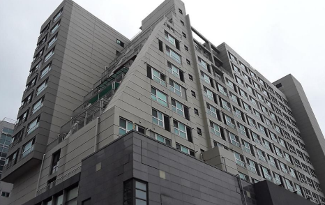 Officetel near Hoegi Station