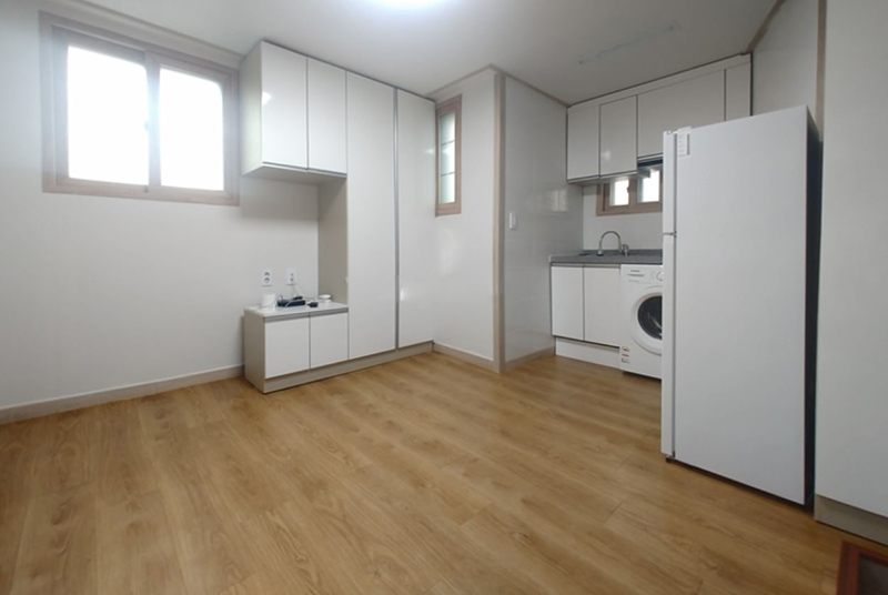 Studio near Sindorim Station