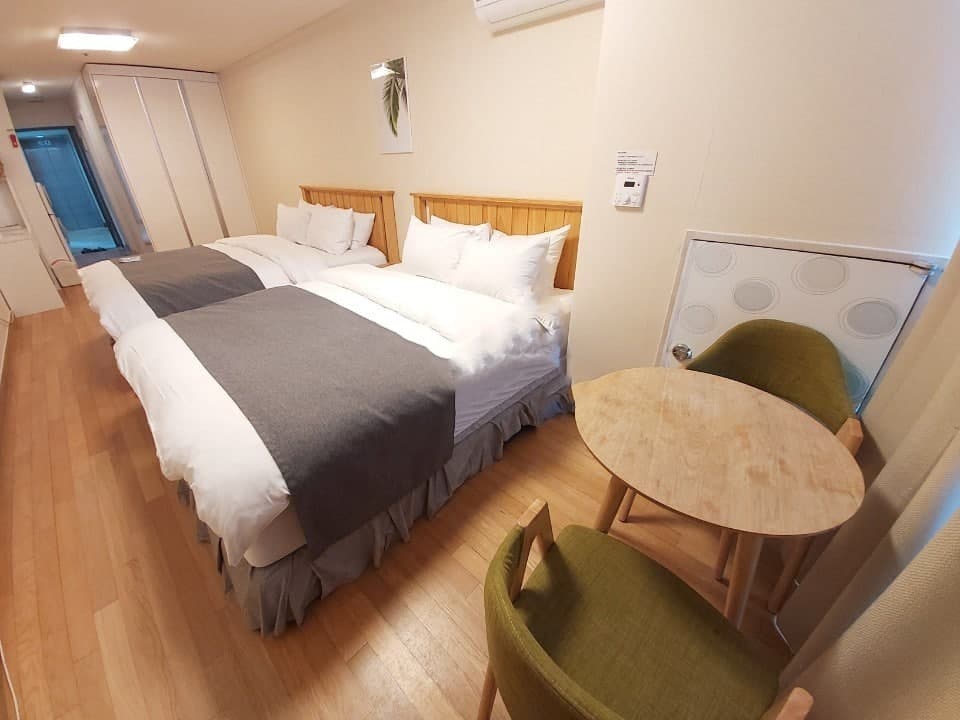 Officetel near Sinchon Station