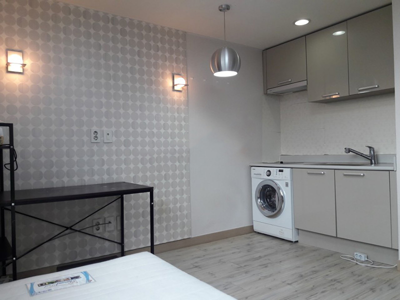 Studio near Ewha Womans Univ. Station