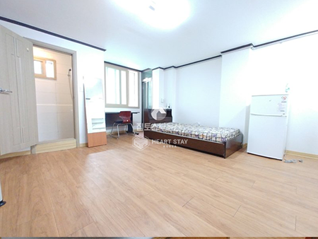 Studio near Ewha Womans Univ. Station