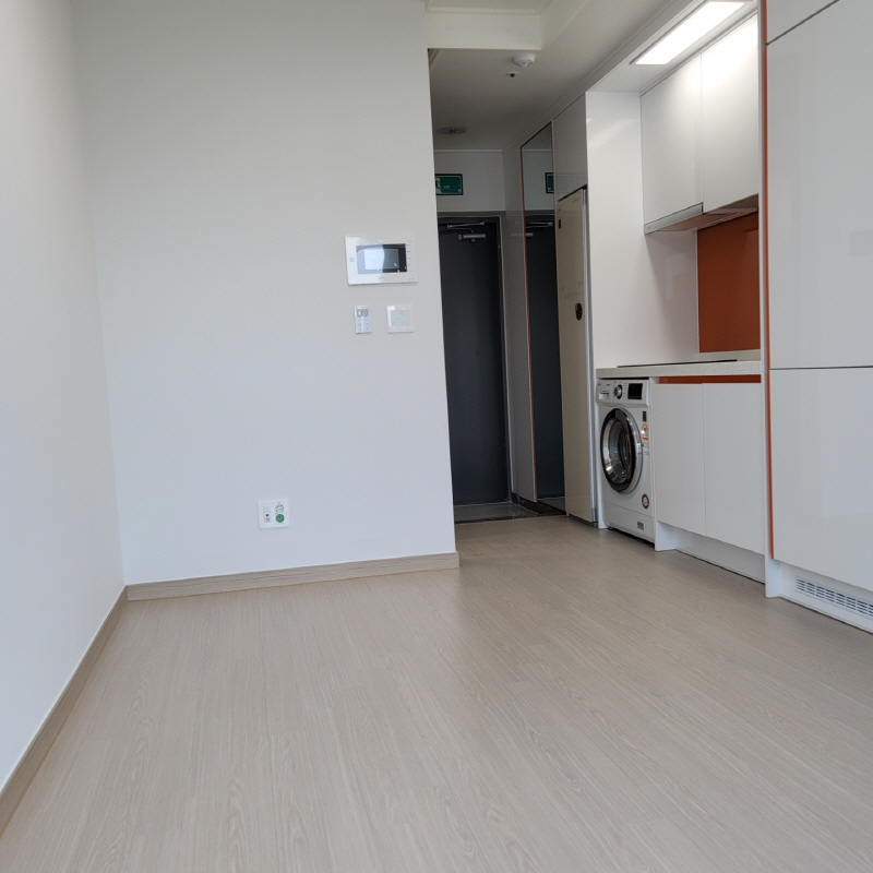 Officetel near Sinseol-dong Station