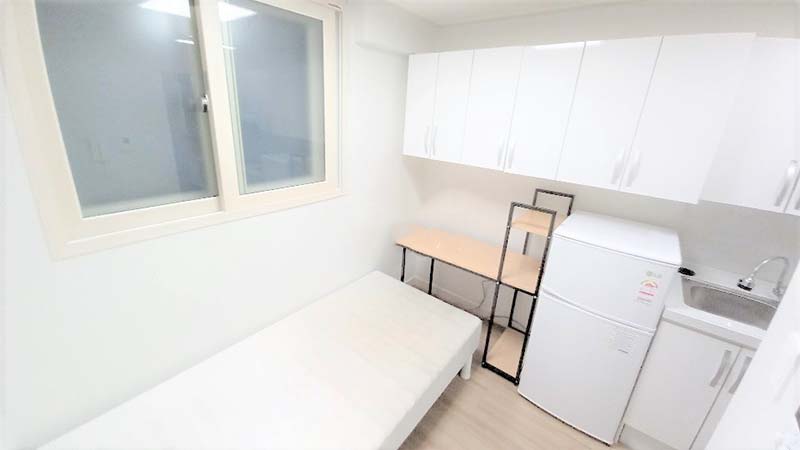 Officetel near Seoul National Univ. Station
