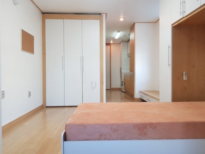 Studio near Sinchon Station