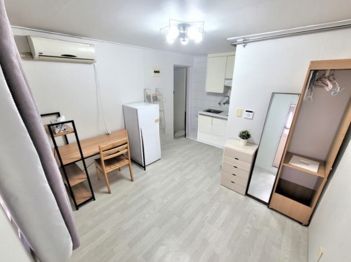 Share house near Seoul Station
