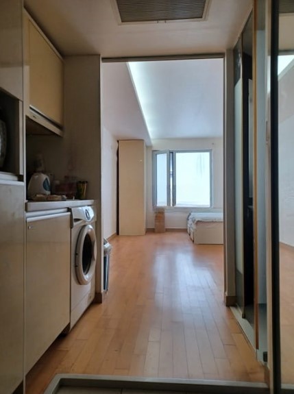Share house near Seoul Station