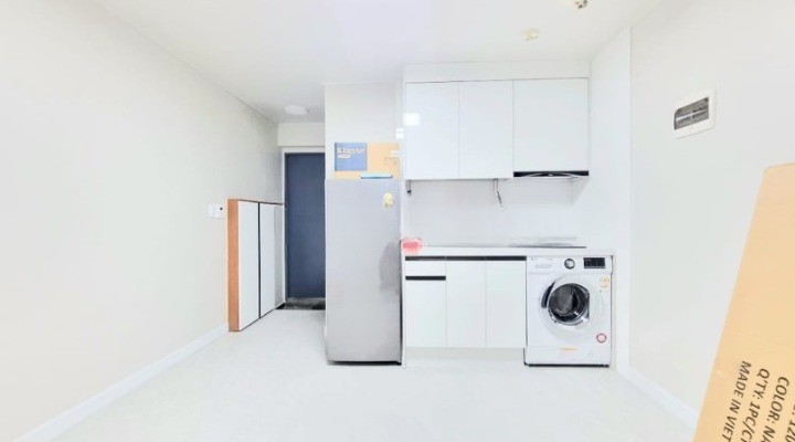 Studio near Sinchon Station