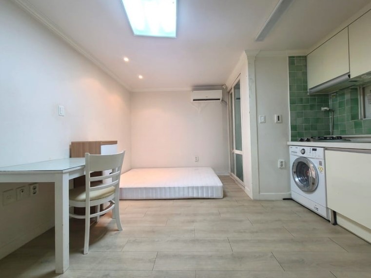 Studio near Sangsu Station