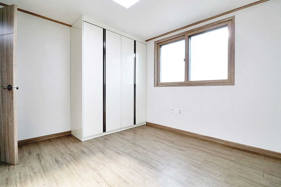 Studio near Children's Grand Park Station