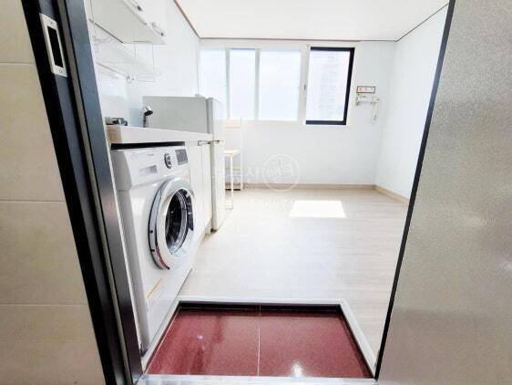 Studio near Soongsil Univ. Station